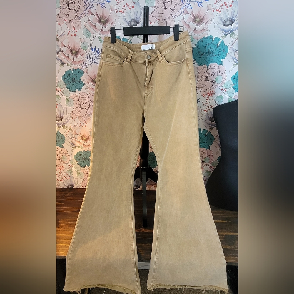 Elegant Tan Wide Leg Jeans